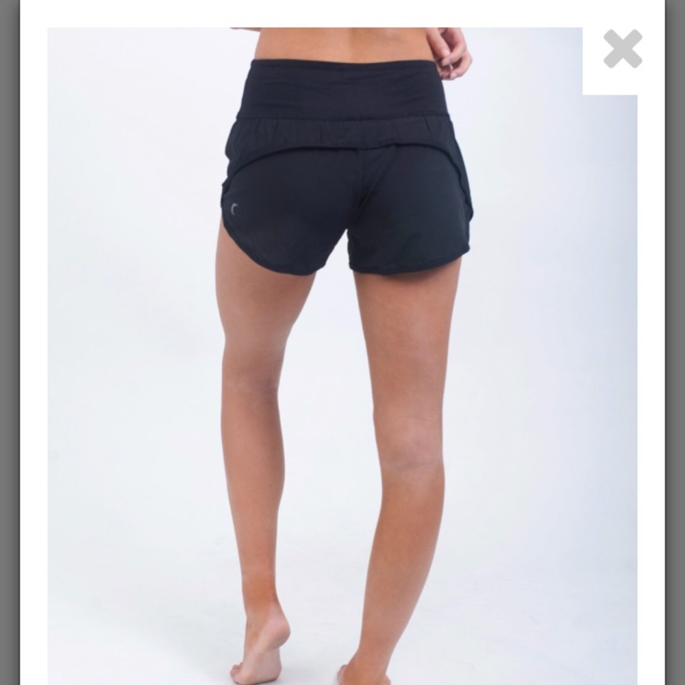 NWT Zyia Black Trainer Shorts - Picture 3 of 3